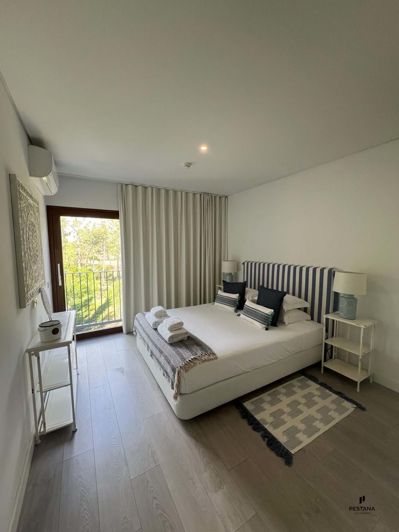 Image No.8-3 Bed Property for sale