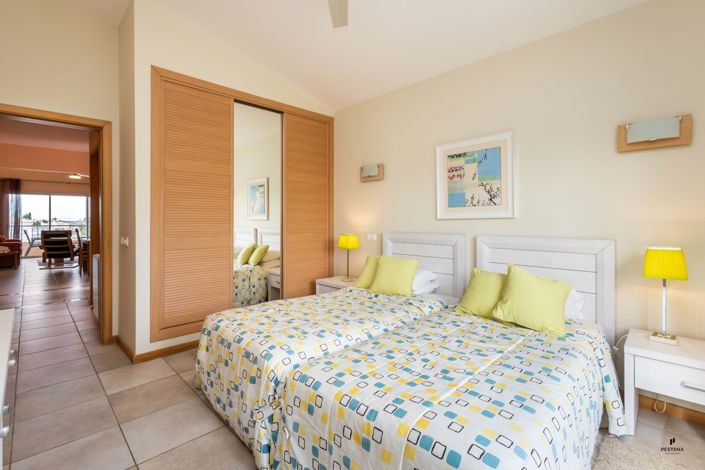 Image No.11-2 Bed Property for sale