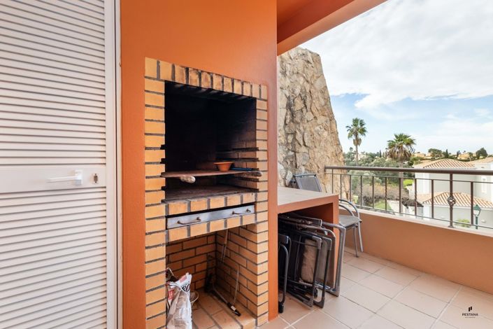 Image No.14-2 Bed Property for sale