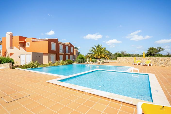 Image No.2-Appartement de 2 chambres à vendre à Lagoa