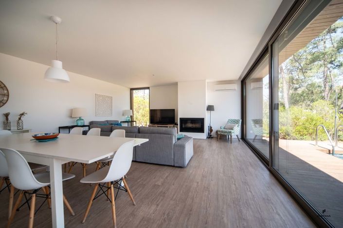 Image No.8-4 Bed Villa for sale