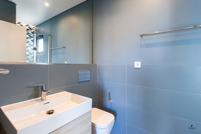 Image No.17-2 Bed Townhouse for sale