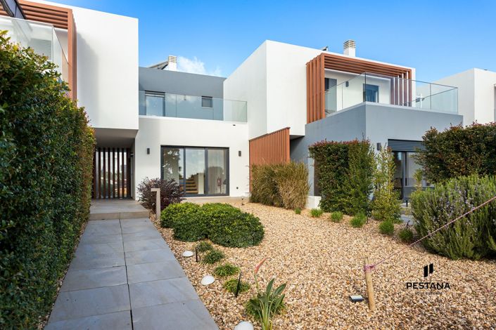 Image No.21-2 Bed Townhouse for sale