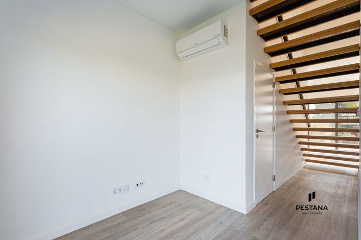 Image No.7-2 Bed Townhouse for sale