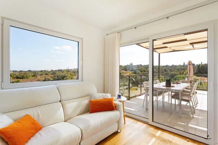 Image No.10-3 Bed Semi-Detached for sale