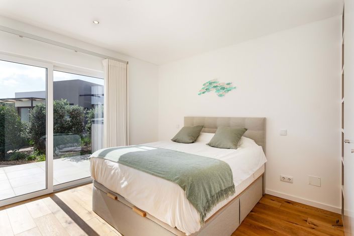 Image No.5-3 Bed Semi-Detached for sale