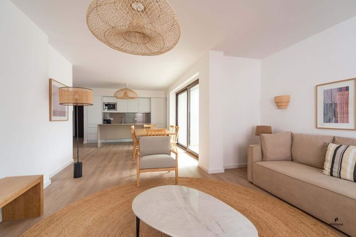 Image No.4-2 Bed Property for sale