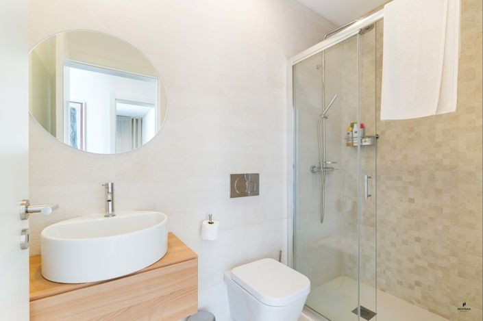 Image No.11-3 Bed Semi-Detached for sale