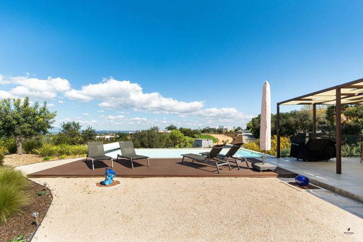 Image No.14-3 Bed Semi-Detached for sale