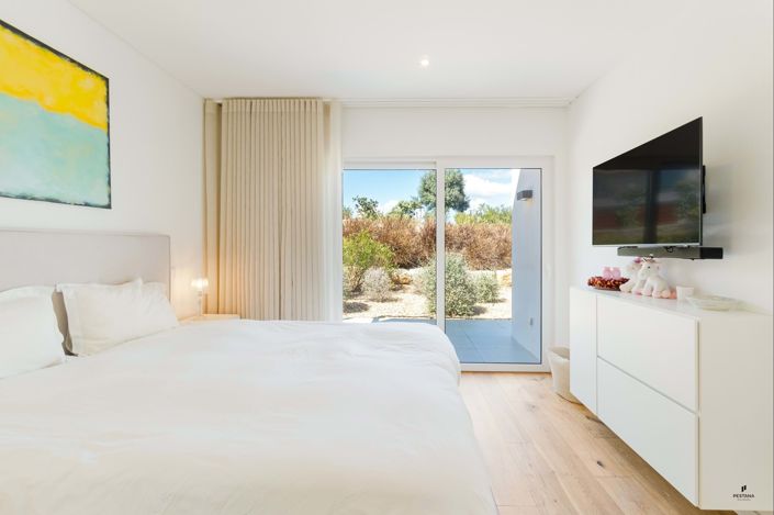 Image No.8-3 Bed Semi-Detached for sale