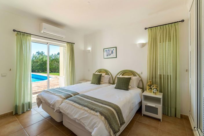 Image No.9-3 Bed Villa for sale