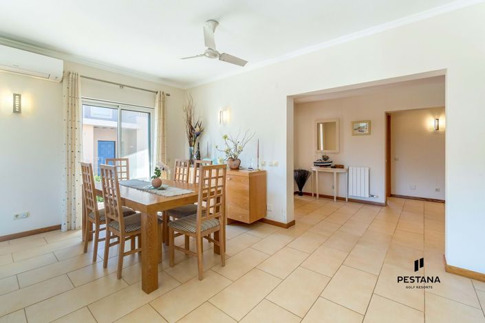 Image No.5-Propriété de 3 chambres à vendre à Lagoa