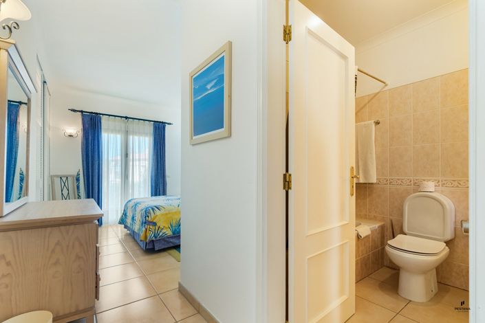 Image No.6-2 Bed Property for sale