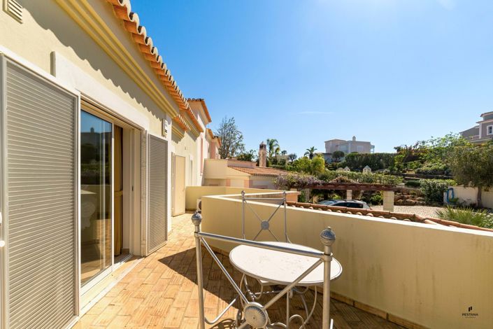 Image No.18-3 Bed Villa for sale