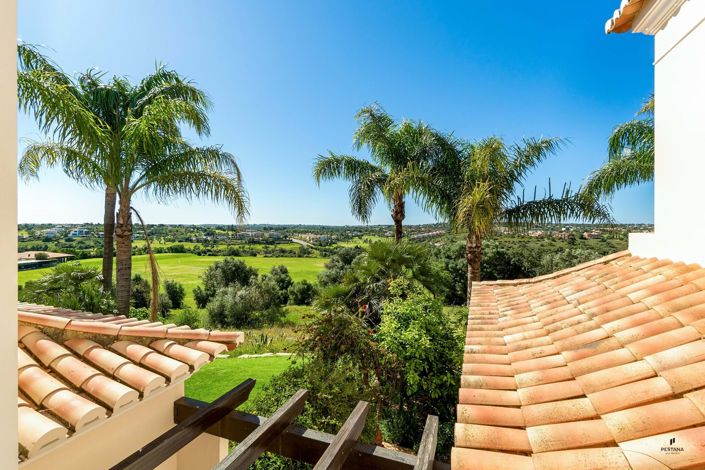 Image No.14-2 Bed Property for sale