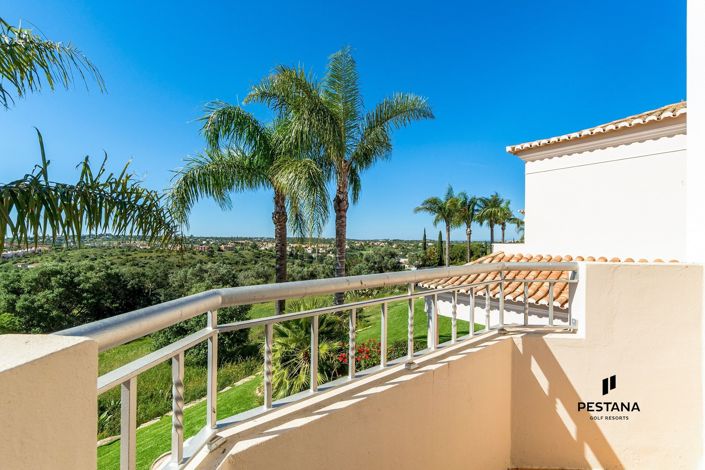 Image No.15-2 Bed Property for sale