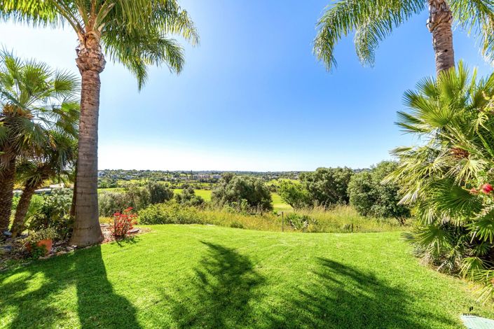 Image No.18-2 Bed Property for sale