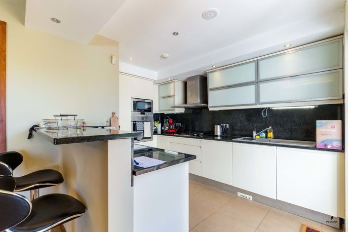 Image No.6-2 Bed Property for sale