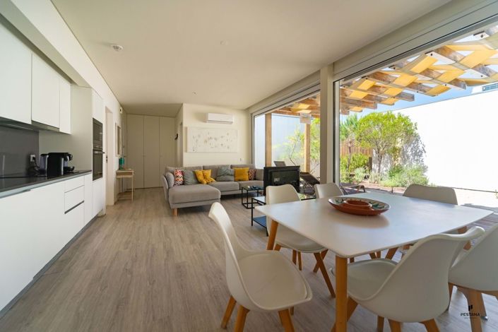 Image No.4-3 Bed Property for sale