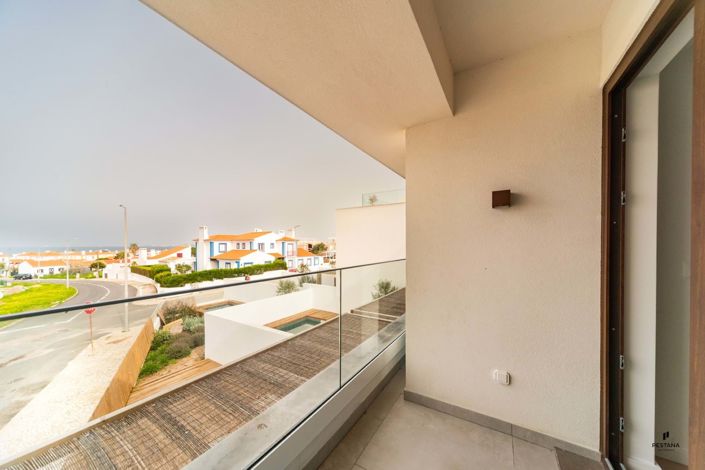 Image No.16-3 Bed Apartment for sale