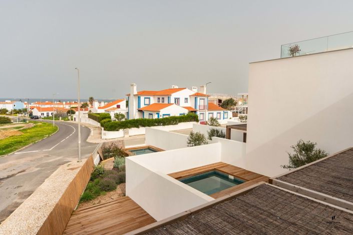 Image No.17-3 Bed Apartment for sale