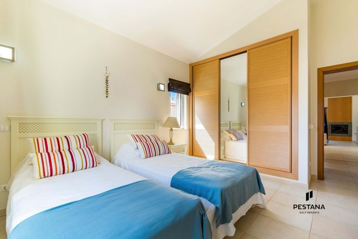 Image No.11-2 Bed Apartment for sale