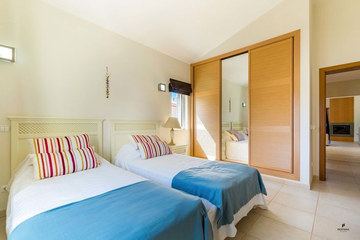Image No.11-2 Bed Apartment for sale