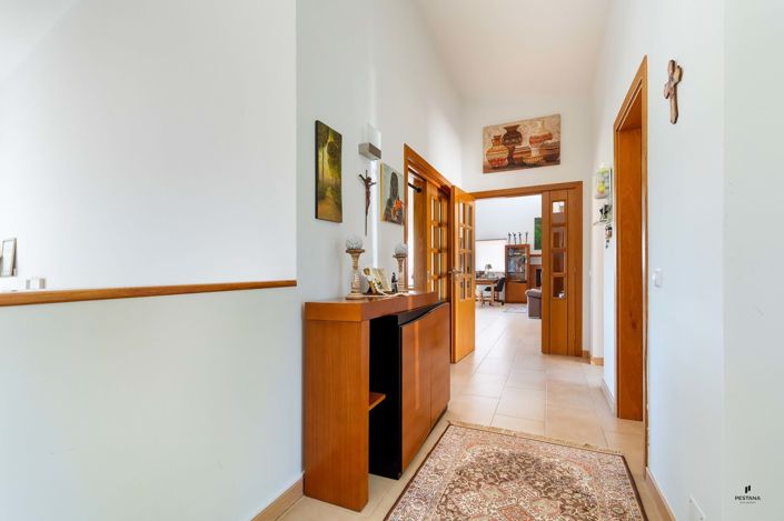 Image No.9-3 Bed Villa for sale