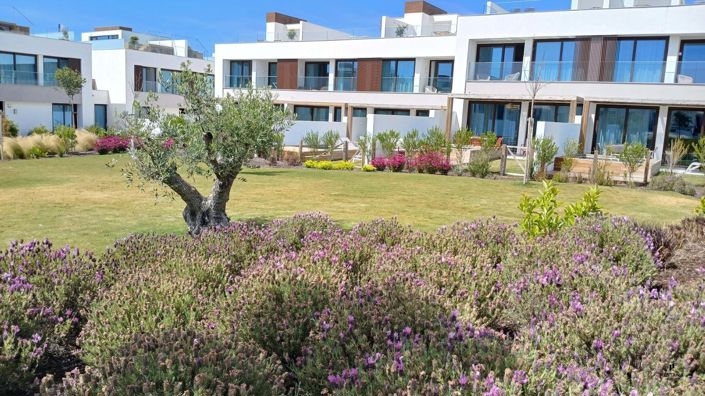 Image No.16-3 Bed Property for sale