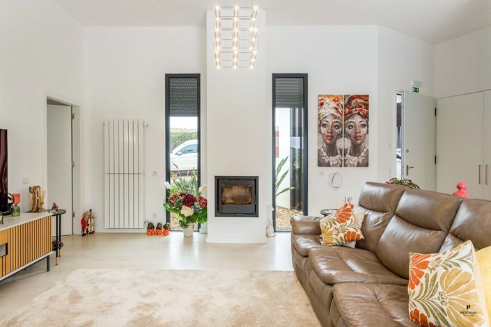 Image No.4-3 Bed Villa for sale