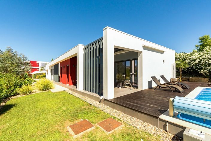 Image No.17-3 Bed Villa for sale