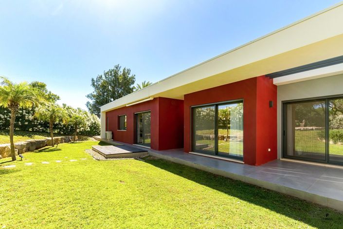 Image No.18-3 Bed Villa for sale