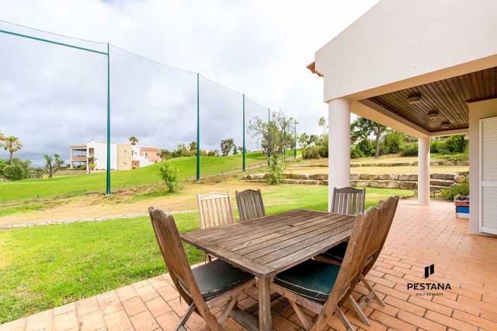 Image No.19-3 Bed Villa for sale