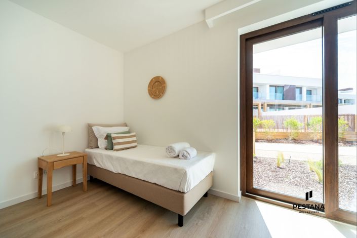 Image No.19-3 Bed Apartment for sale