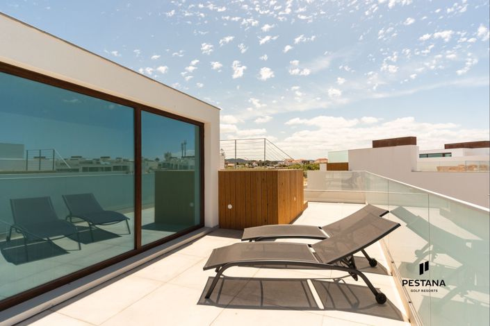 Image No.21-3 Bed Apartment for sale