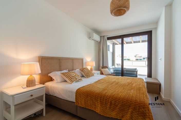 Image No.10-3 Bed Apartment for sale