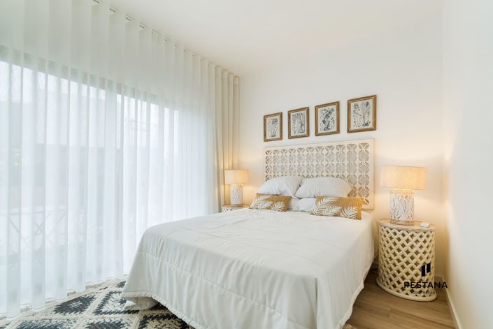 Image No.7-2 Bed Property for sale