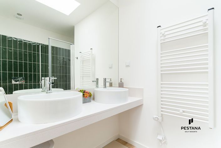 Image No.8-2 Bed Property for sale