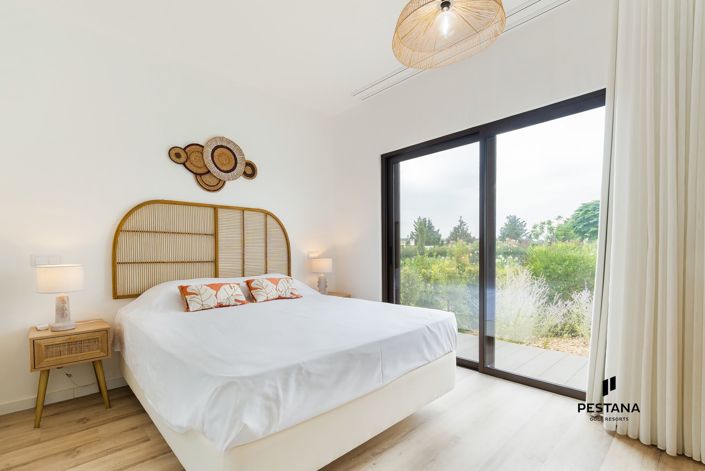 Image No.9-2 Bed Property for sale