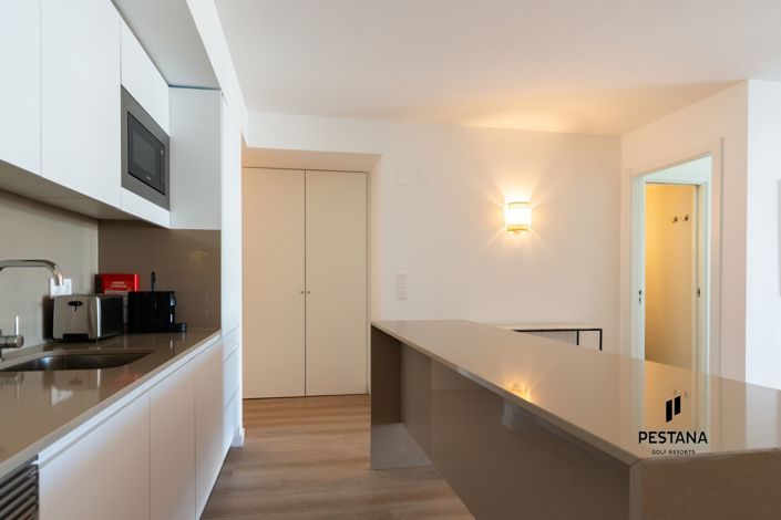 Image No.19-3 Bed Property for sale