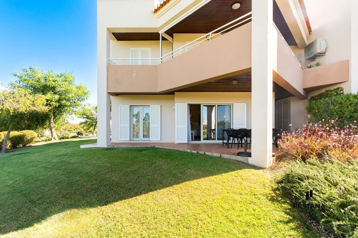 Image No.17-3 Bed Property for sale