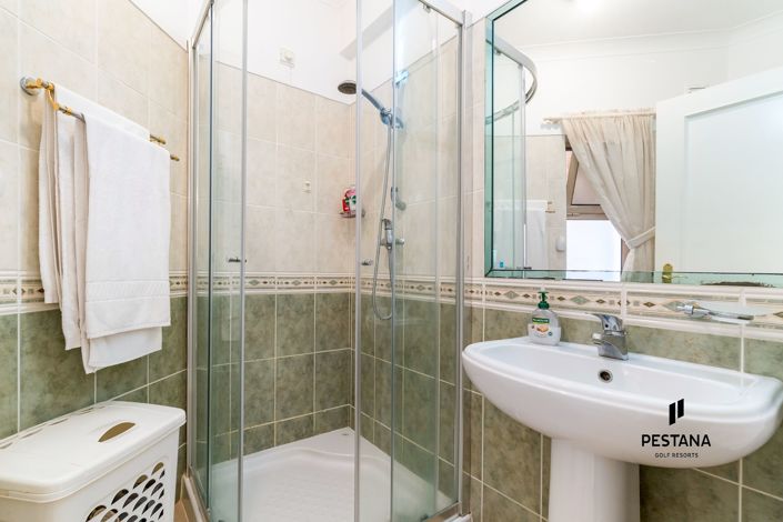 Image No.14-2 Bed Property for sale