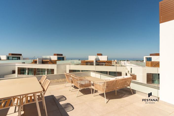 Image No.10-3 Bed Apartment for sale