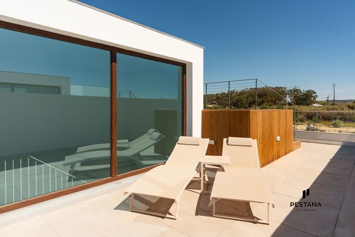 Image No.13-3 Bed Apartment for sale