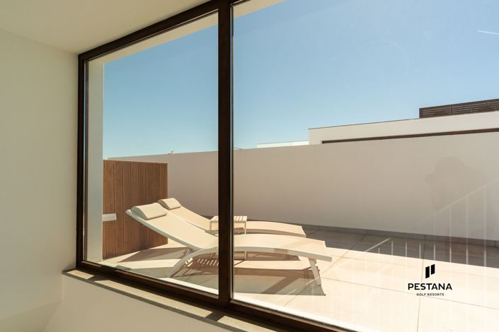 Image No.14-3 Bed Apartment for sale