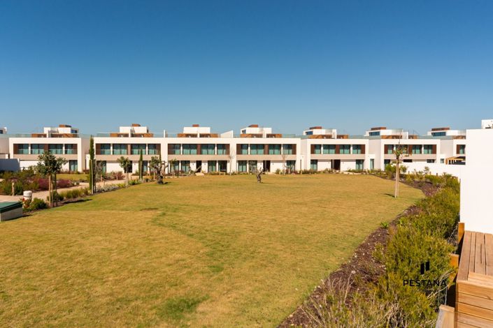 Image No.12-3 Bed Apartment for sale
