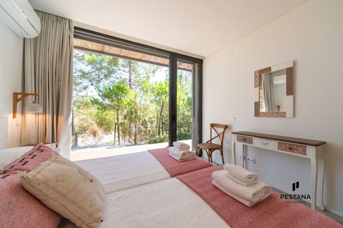 Image No.20-5 Bed Villa for sale