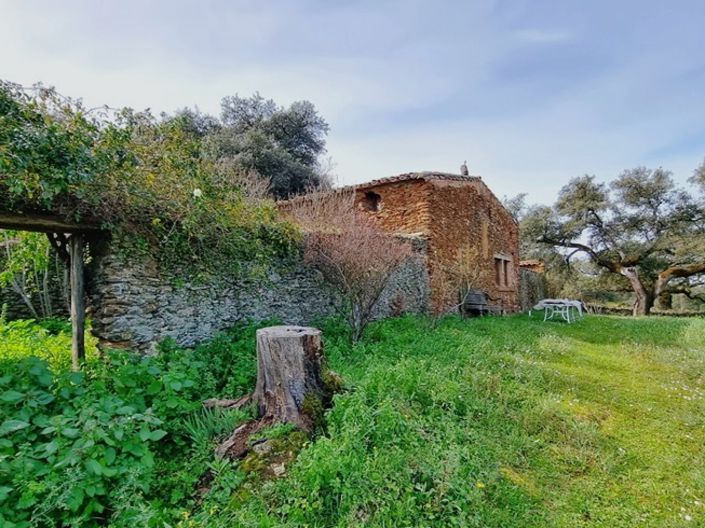 Image No.38-6 Bed Property for sale