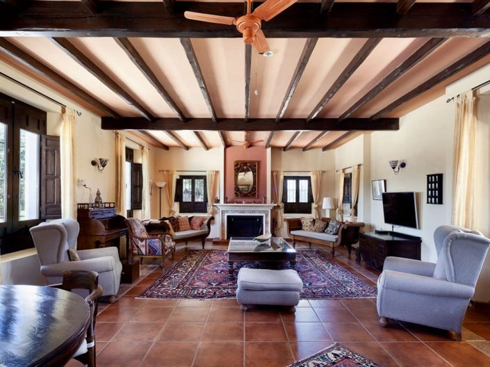 Image No.29-13 Bed Property for sale