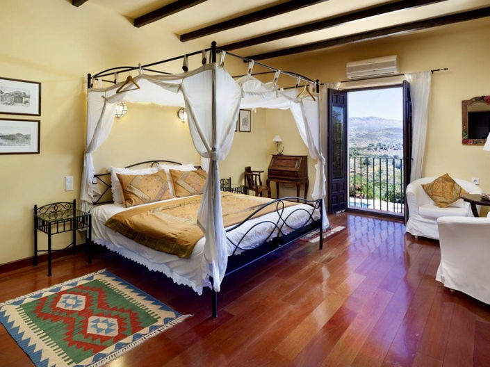 Image No.46-13 Bed Property for sale